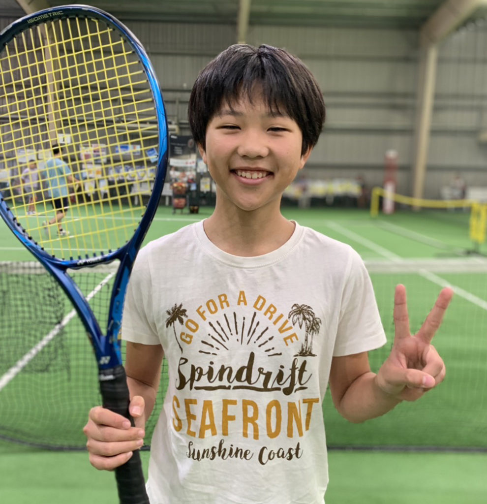 お兄ちゃんにテニスで負けないように頑張る！（浜線店